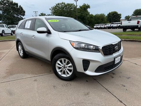 Used 2019 Kia Sorento L FWD image 7