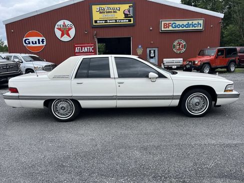 Used 1992 Buick Roadmaster Sedan RWD image 2