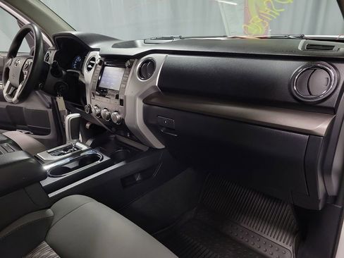 Used 2018 Toyota Tundra SR5 w/ TRD Off Road Package image 22