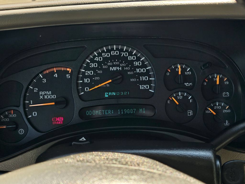 Used 2003 Chevrolet Silverado 2500 LT AWD/4WD image 30