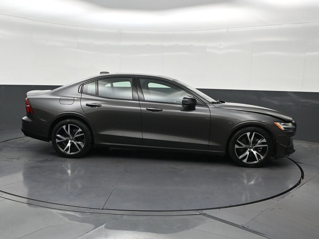 Certified 2024 Volvo S60 B5 Core FWD image 7