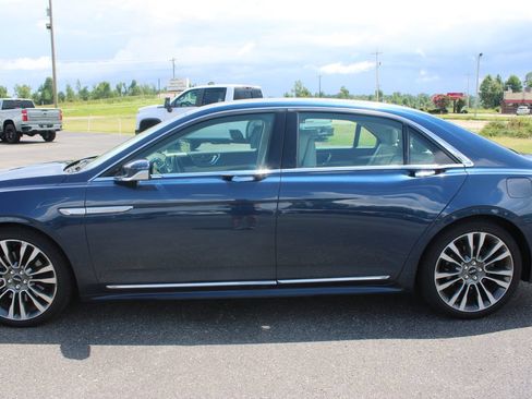 Used 2017 Lincoln Continental Reserve w/ Climate Package FWD image 6