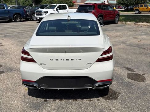 Used 2025 Genesis G70 2.5T AWD/4WD image 9