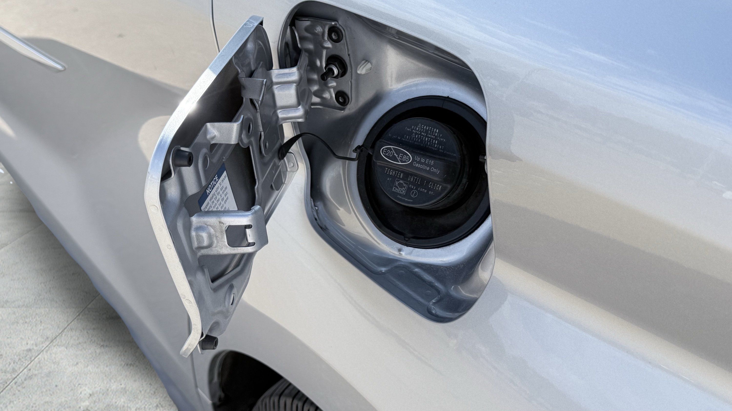 Used 2022 Toyota Sienna Platinum FWD image 19