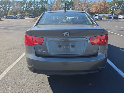 Used 2013 Kia Forte EX image 6
