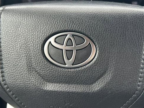 Certified 2024 Toyota Tacoma TRD Off-Road image 39