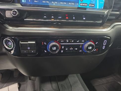 Used 2025 Chevrolet Silverado 1500 LT w/ Protection Package AWD/4WD image 15