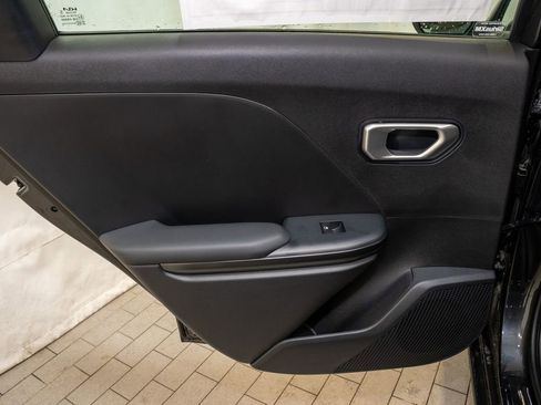 New 2026 Kia K4 LX image 10