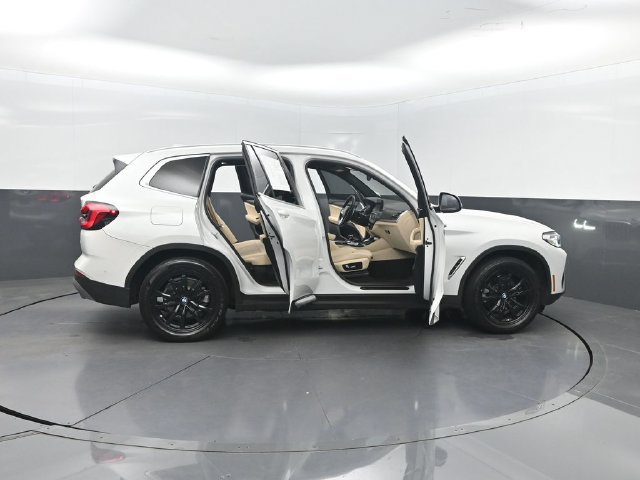 Used 2022 BMW X3 xDrive30i w/ Convenience Package AWD/4WD image 37
