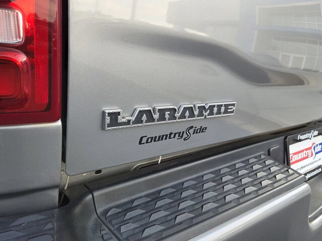 Used 2023 RAM 2500 Laramie AWD/4WD image 5