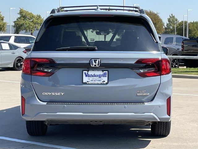 Certified 2026 Honda Odyssey Touring image 5