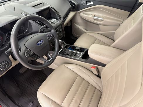 Used 2018 Ford Escape Titanium w/ Ford Safe & Smart Package AWD/4WD image 4