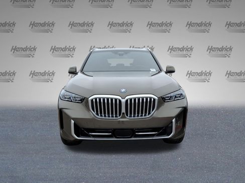New 2026 BMW X5 xDrive50e w/ Climate Comfort Package image 3