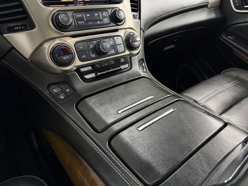 Used 2019 GMC Yukon XL Denali w/ Open Road Package image 34