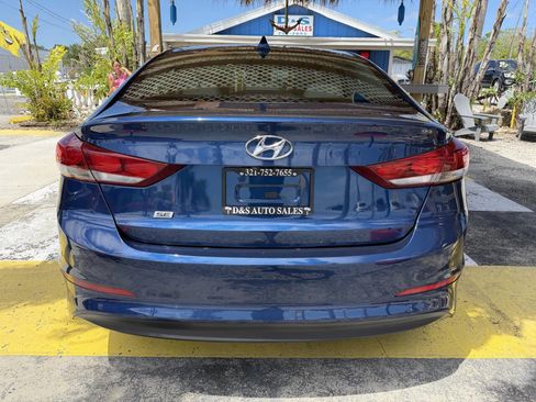 Used 2018 Hyundai Elantra SE w/ SE Connectivity Package 04 image 6