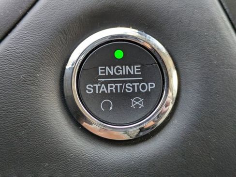 Used 2017 Ford Explorer Platinum image 37