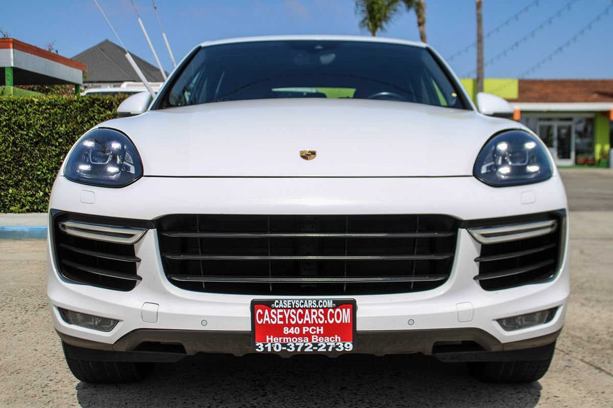 Used 2015 Porsche Cayenne Turbo AWD/4WD image 10
