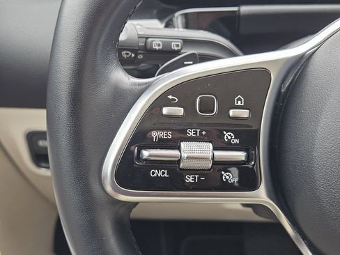 Certified 2023 Mercedes-Benz GLA 250 4MATIC image 19