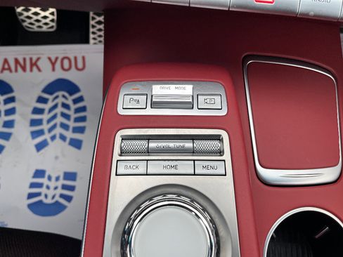 Used 2025 Genesis GV70 2.5T w/ Sport Prestige Package image 28