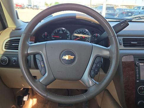 Used 2013 Chevrolet Silverado 1500 LTZ w/ LTZ White Diamond Edition AWD/4WD image 19