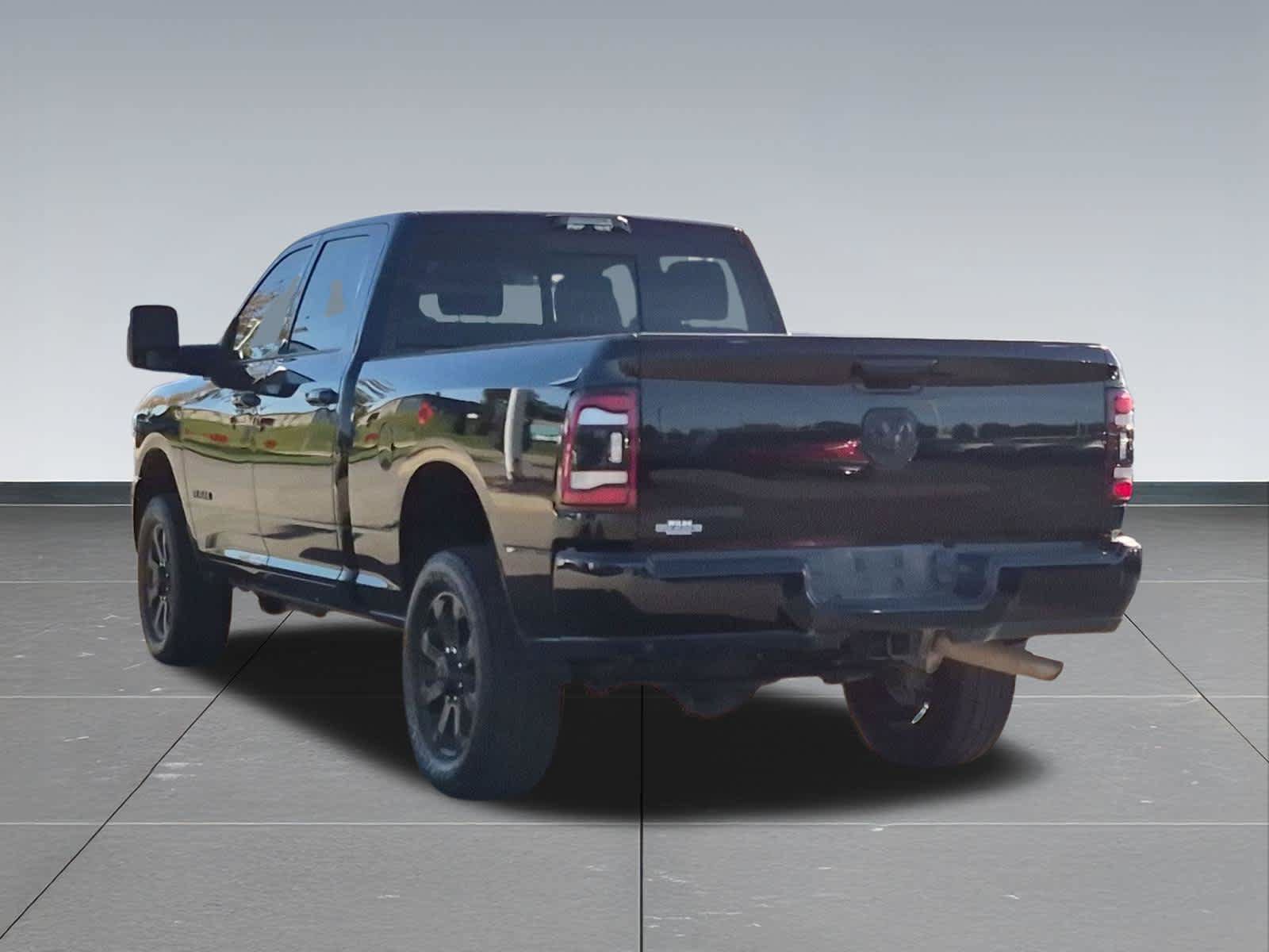 Used 2024 RAM 2500 Laramie w/ Night Edition AWD/4WD image 4