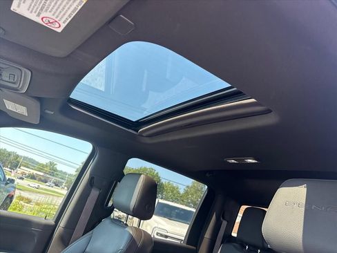 Used 2022 GMC Sierra 2500 Denali w/ Denali Ultimate Package AWD/4WD image 28