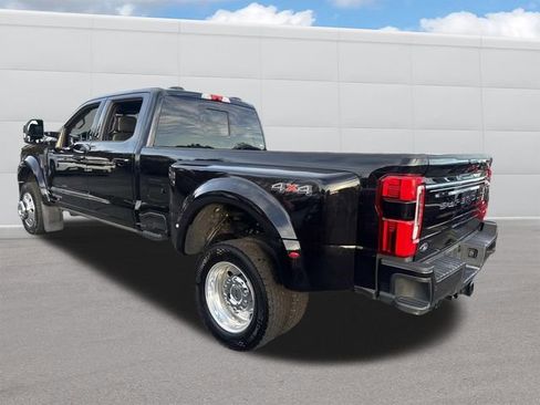 Used 2025 Ford F450 Platinum image 3