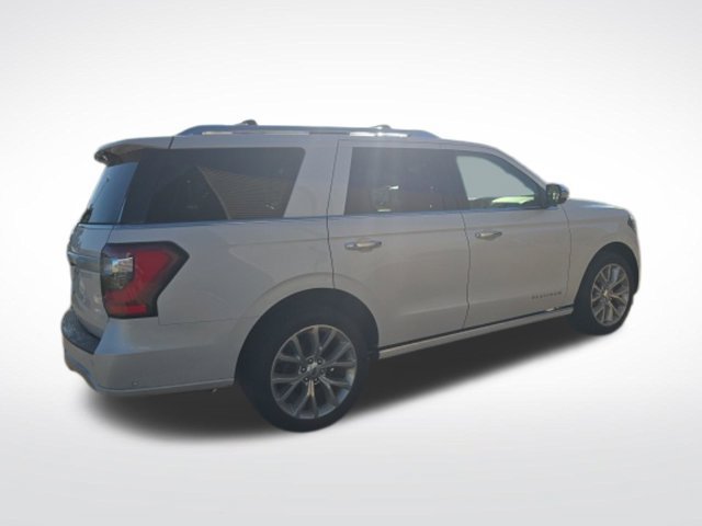 Used 2019 Ford Expedition Platinum AWD/4WD image 3