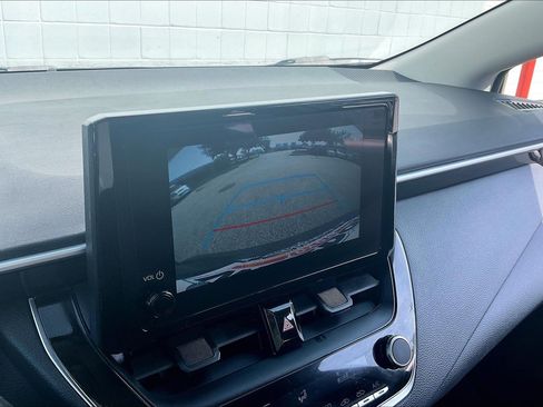 Used 2025 Toyota Corolla LE FWD image 26