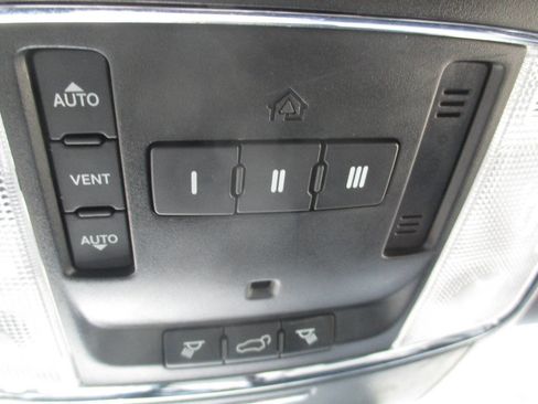 Used 2015 Jeep Grand Cherokee Laredo w/ Quick Order Package 23E image 27