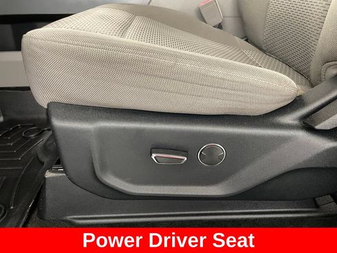 Used 2018 Ford F250 XLT w/ XLT Value Package AWD/4WD image 7