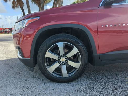 Used 2019 Chevrolet Traverse LT w/ LT Premium Package image 17