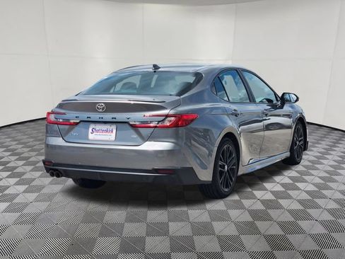 Used 2025 Toyota Camry SE FWD image 4
