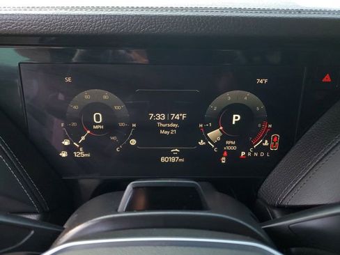 Used 2025 GMC Yukon XL Denali w/ Denali Reserve Package RWD image 29