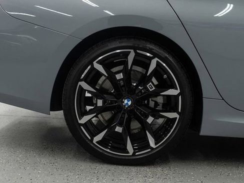 Used 2025 BMW 330i xDrive  w/ M-Sport Package image 34