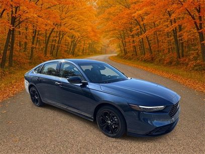 New 2025 Honda Accord SE