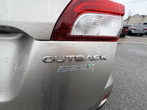 Used 2015 Subaru Outback 2.5i Premium image 24