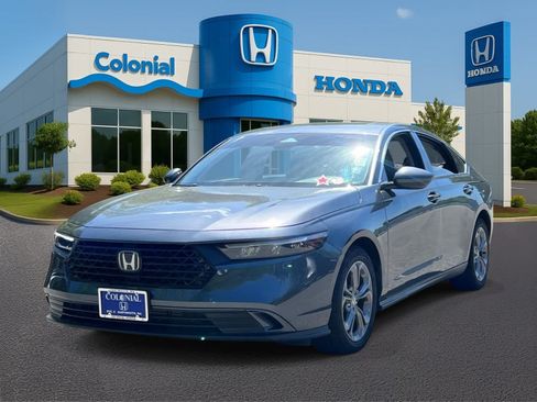 Used 2024 Honda Accord EX image 2