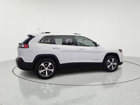 Used 2019 Jeep Cherokee Limited image 8