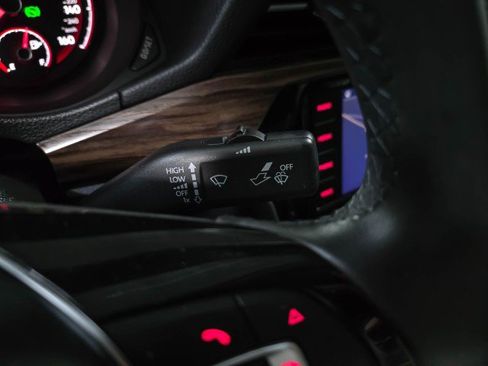 Used 2022 Volkswagen Passat 2.0T image 22