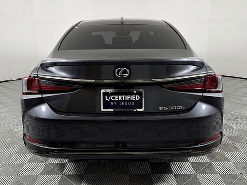 Certified 2022 Lexus ES 300h F Sport image 7