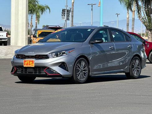 Used 2023 Kia Forte GT-Line w/ GT-Line Premium Package FWD image 7