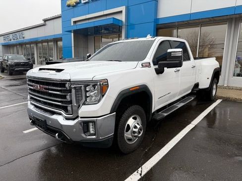 Used 2020 GMC Sierra 3500 SLT w/ SLT Premium Plus Package image 3