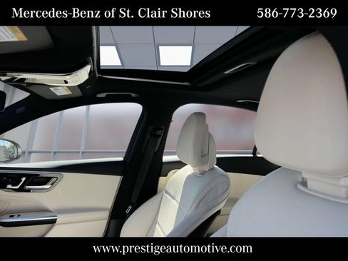 Used 2025 Mercedes-Benz C 300 4MATIC Sedan image 27