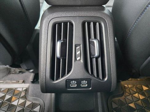 Used 2025 BMW X1 M35i w/ Shadowloine Package AWD/4WD image 18