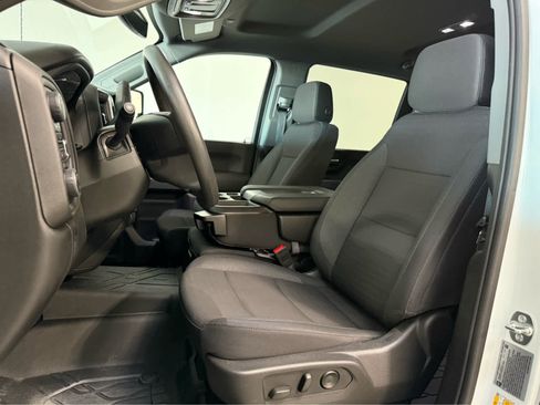 Certified 2025 Chevrolet Silverado 2500 Custom w/ Custom Value Package image 12