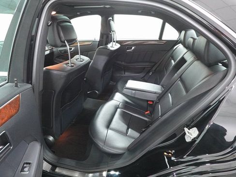 Used 2013 Mercedes-Benz E 350 4MATIC Sedan image 22