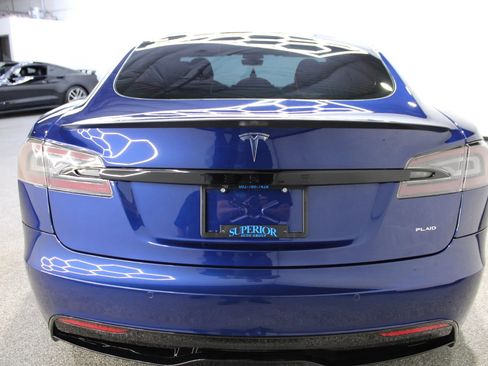 Used 2022 Tesla Model S Plaid image 4