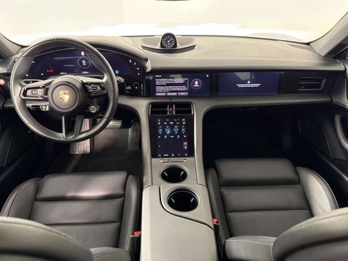 Certified 2024 Porsche Taycan 4 Cross Turismo AWD/4WD image 15
