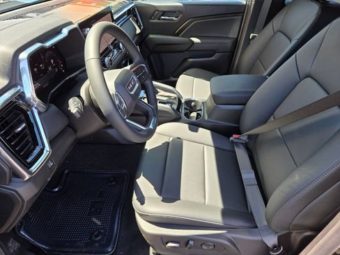 New 2026 GMC Canyon Elevation w/ Convenience Package RWD image 6